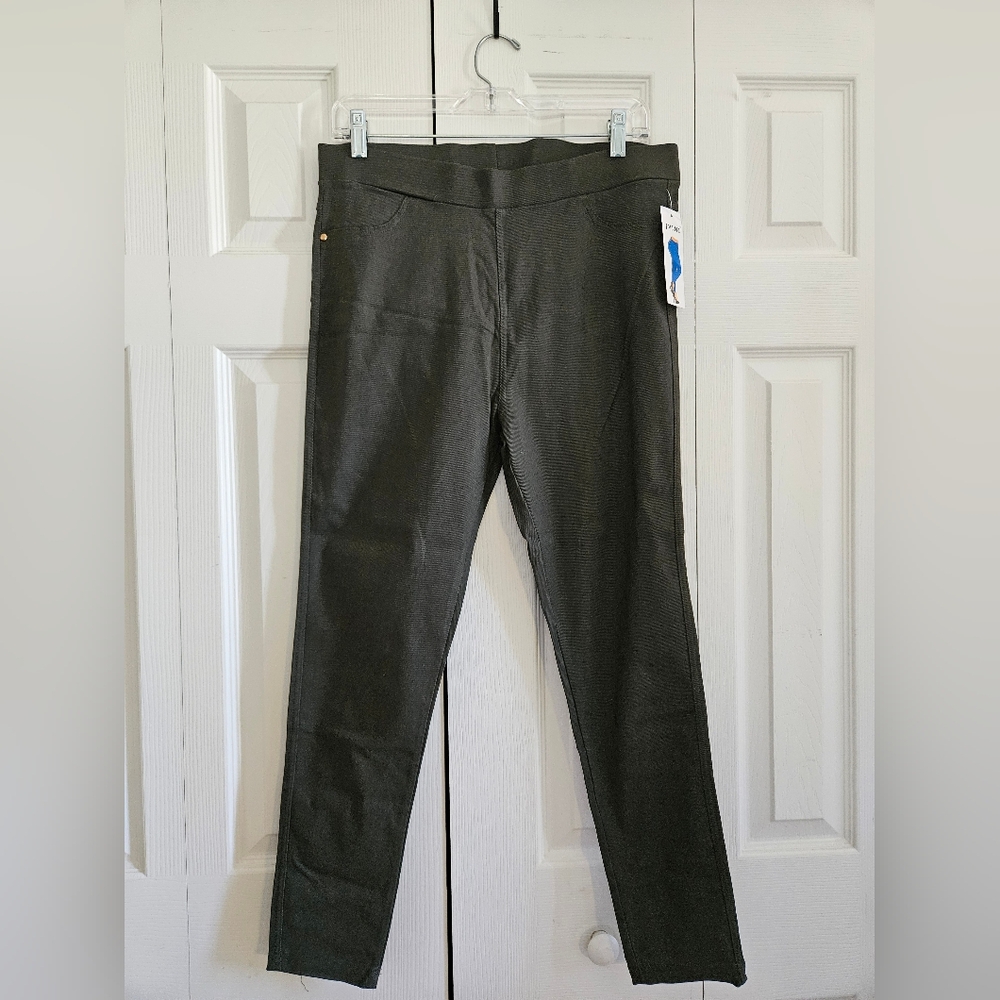 NWT Olive Green Slim Fit Pants